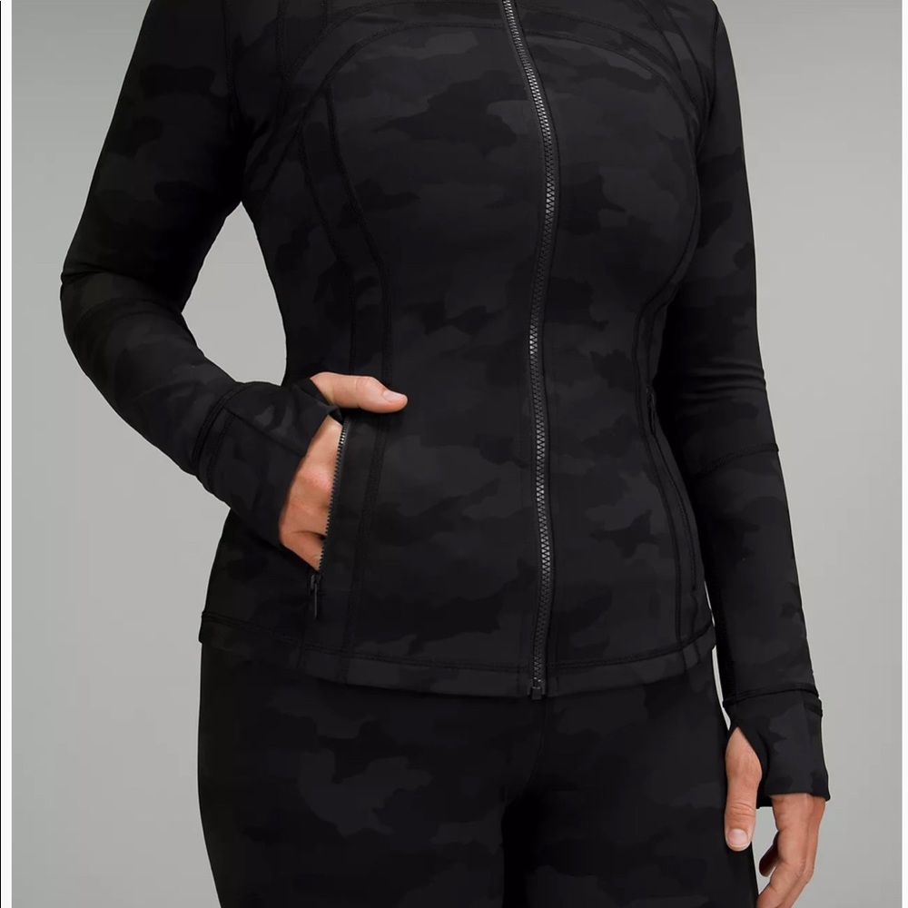 Size 4 Lululemon Define Jacket black camo